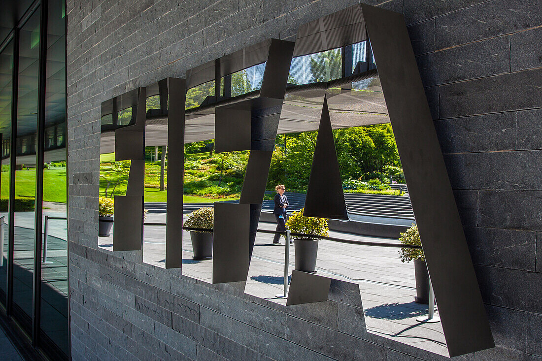 71083502-headquarters-of-the-fifa-international-federation-of-association-football-zurich-canton-of-zurich-switzerland